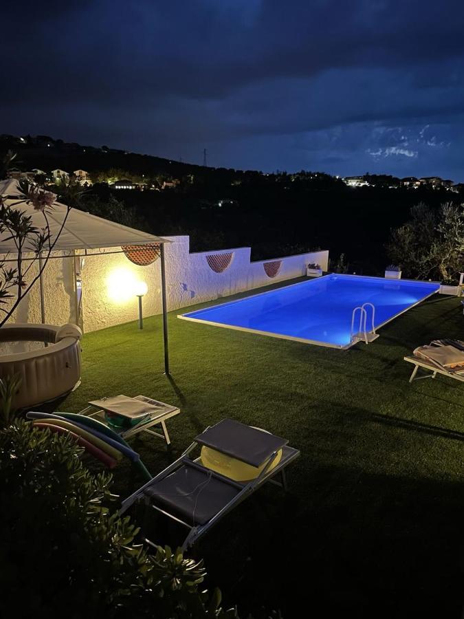 Il Giardino Degli Ulivi Villa Citta Sant'Angelo Exterior foto
